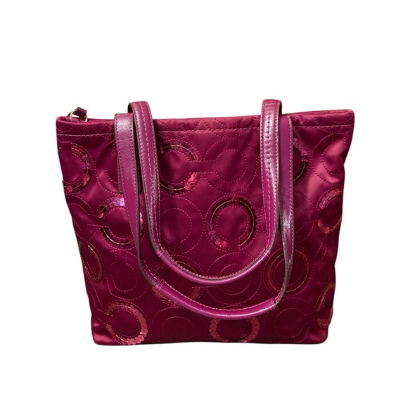 Coach - Picture 2 of 5